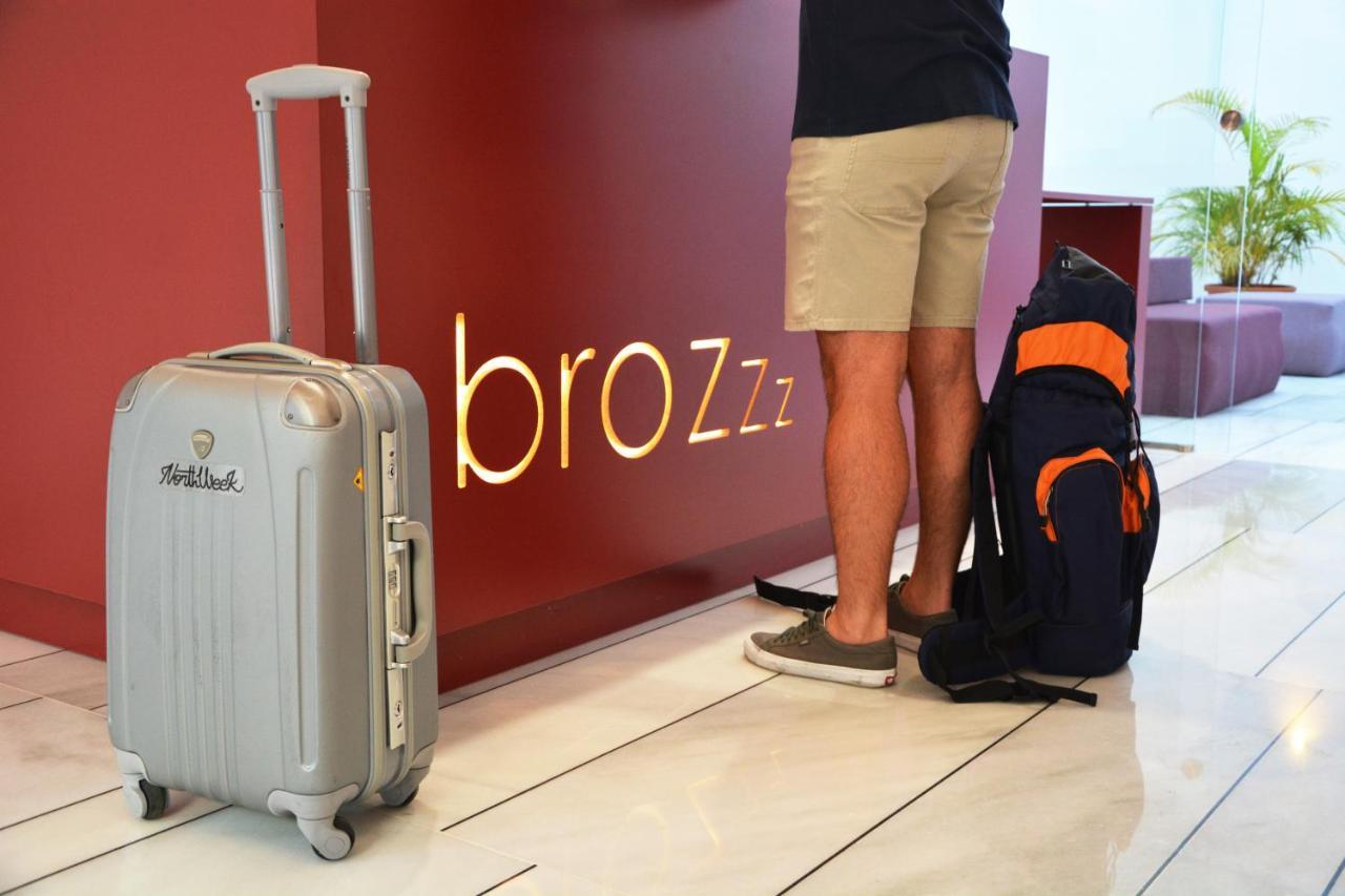 Broz Hostel Granada Ngoại thất bức ảnh